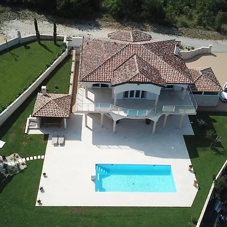 Luxury Sea View