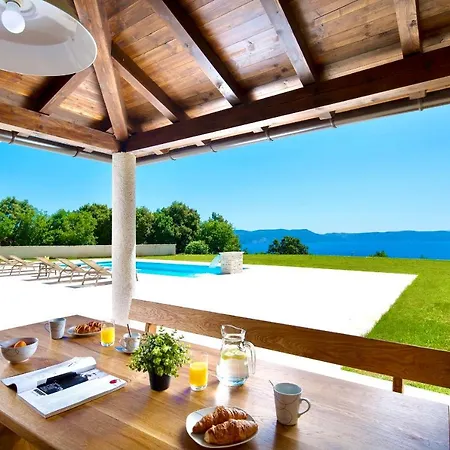 Сasa de vacaciones Luxury Sea View *